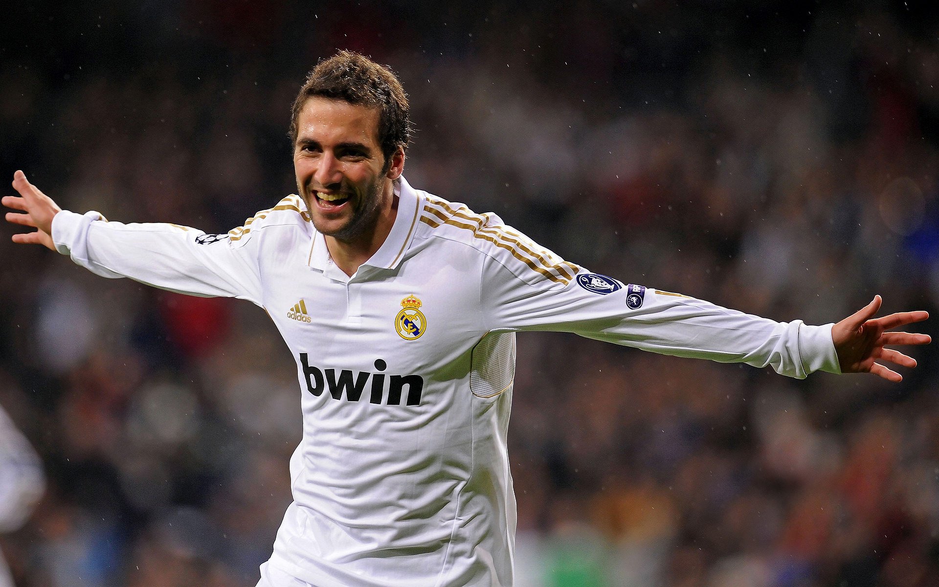 开云体育娱乐-法国球员在本土联赛中取得完胜，实力不容小觑，法国队本土球员